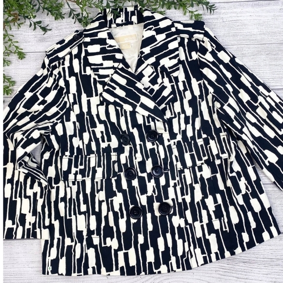 Michael Kors  Abstract Print Six Button Blazer Black & White Size Medium NWOT - Picture 5 of 12